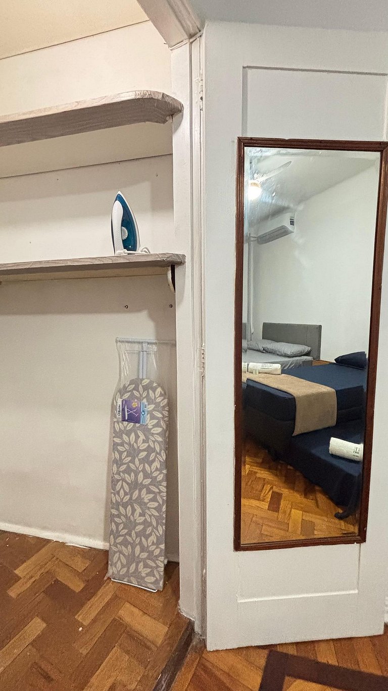 Amplo com 2 Quartos a 2 minutos da Praia DF242-901