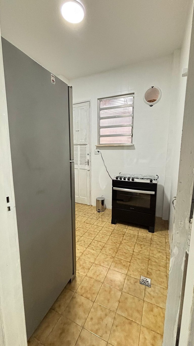 Amplo com 2 Quartos a 2 minutos da Praia