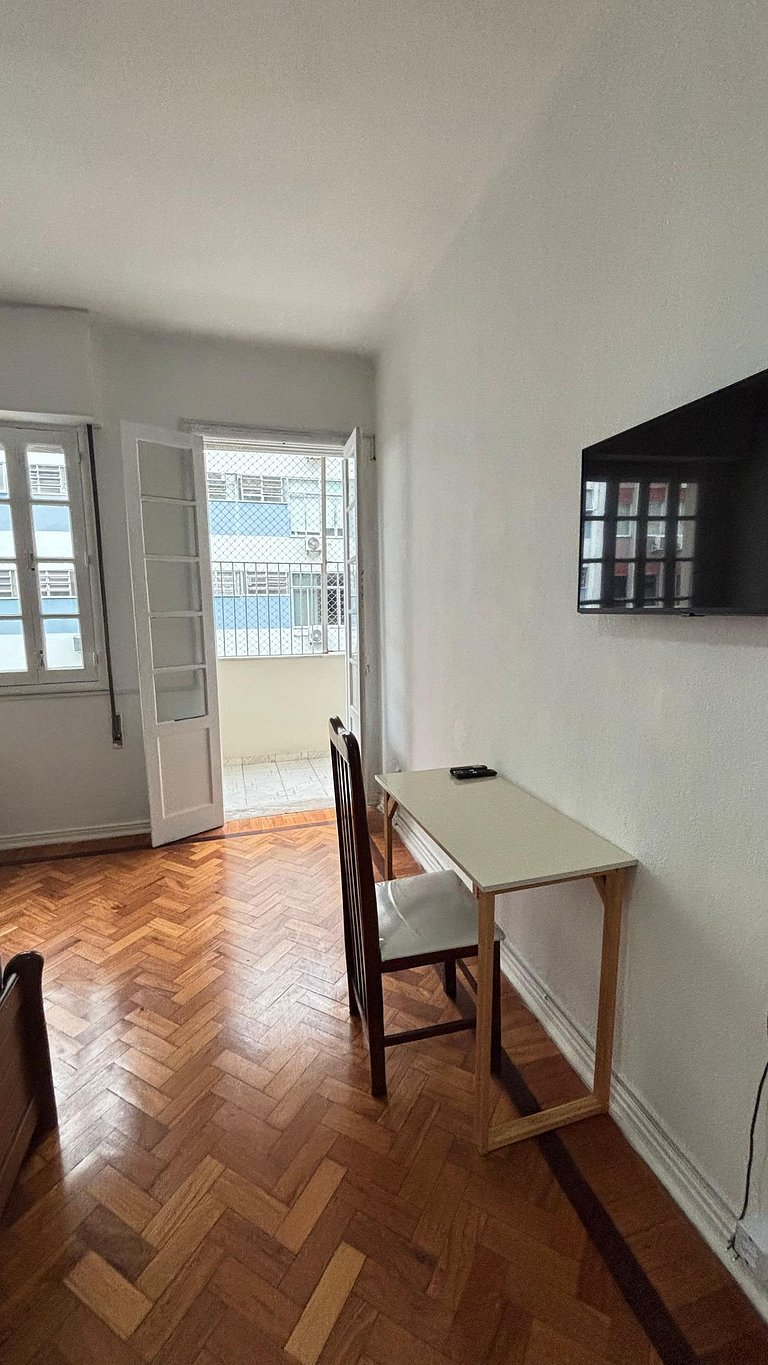Amplo com 2 Quartos a 2 minutos da Praia