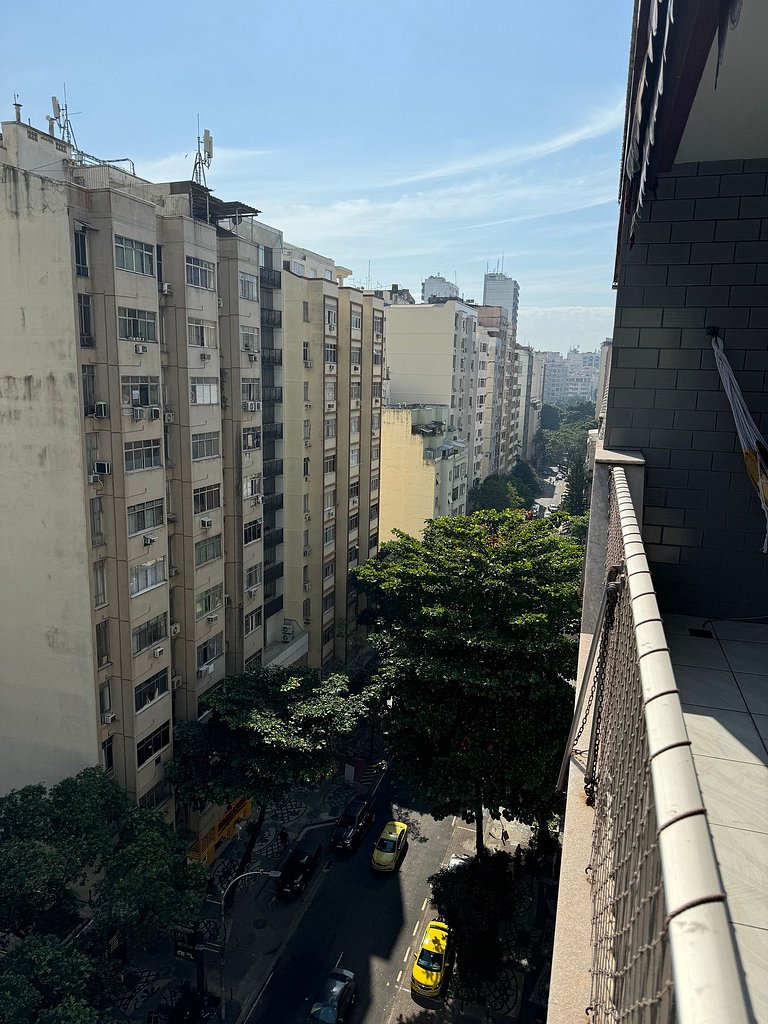 Com Varanda e Comodidade no Flamengo
