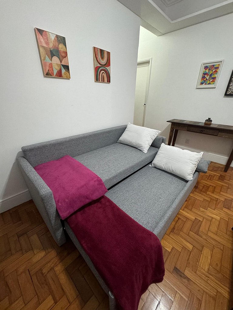 Conforto a 50 metros da Praia Posto 6