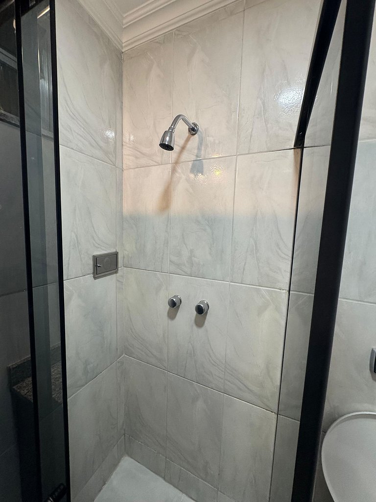 Conforto a 50 metros da Praia Posto 6