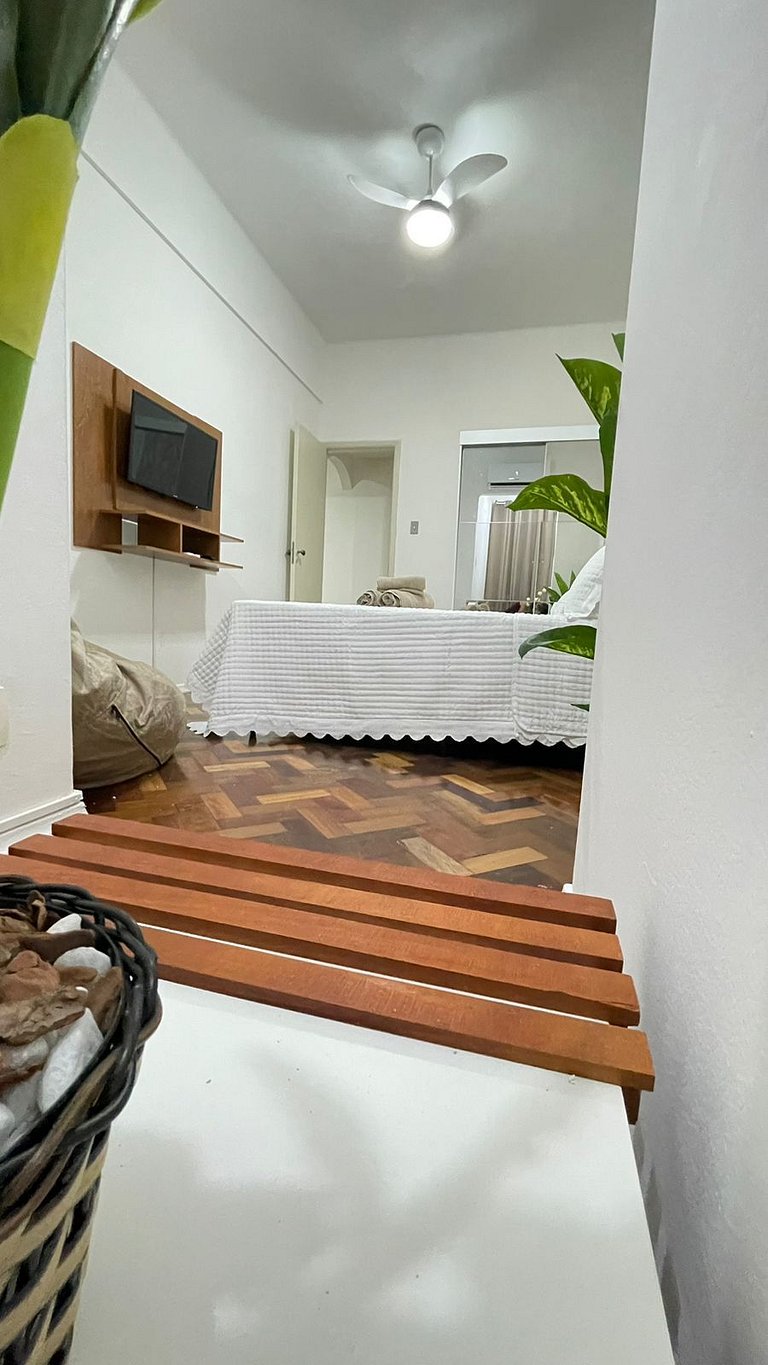 Amplo 2 Quartos e Estacionamento