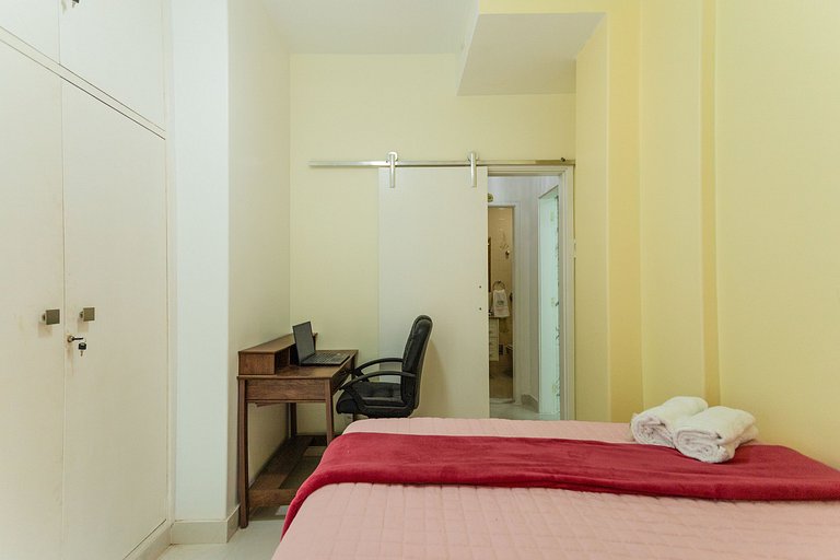 Duplex 2 Quartos 2 Banheiros no Posto 6 BC537-607