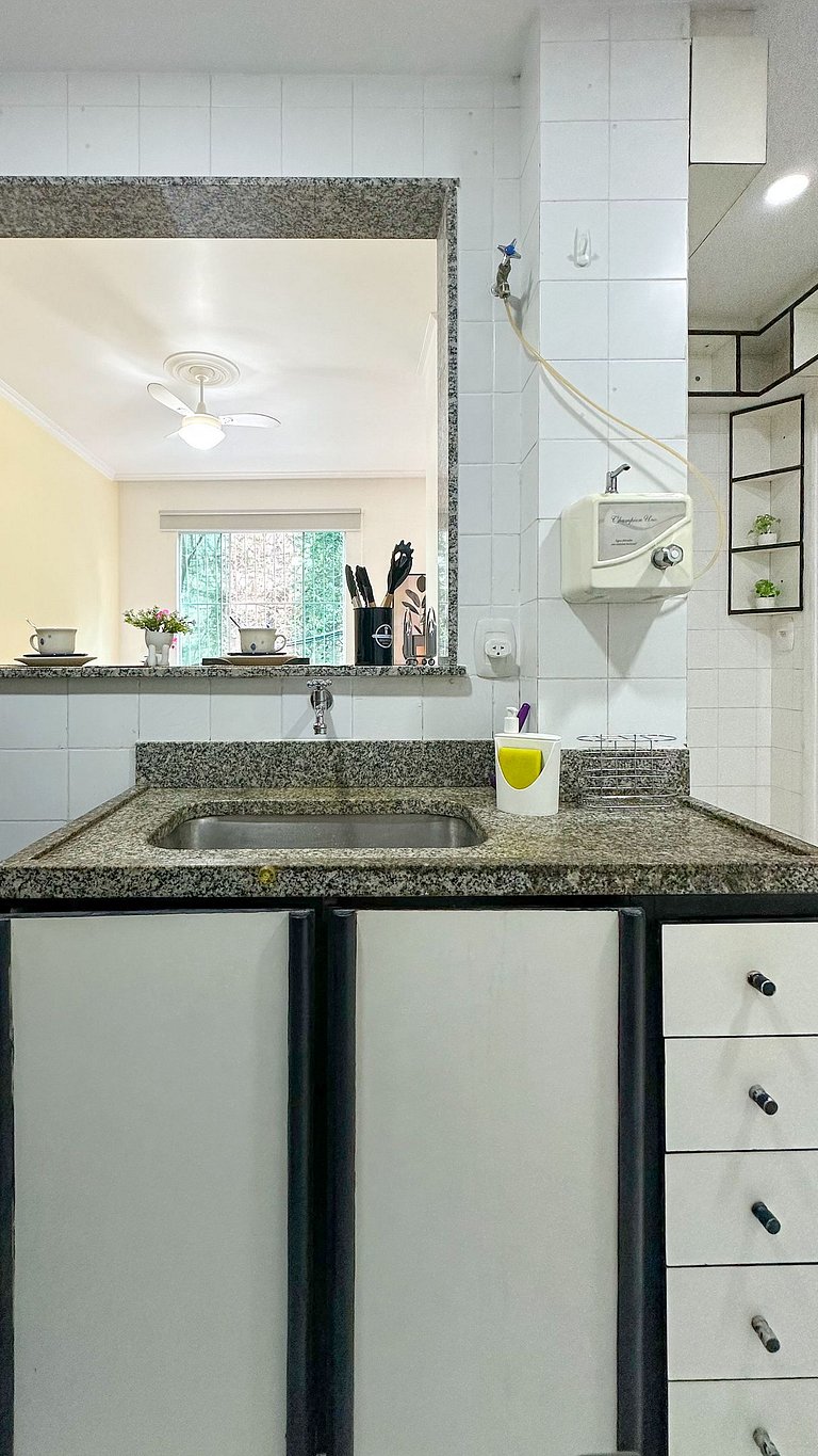 Duplex 2 Quartos 2 Banheiros no Posto 6 BC537-607