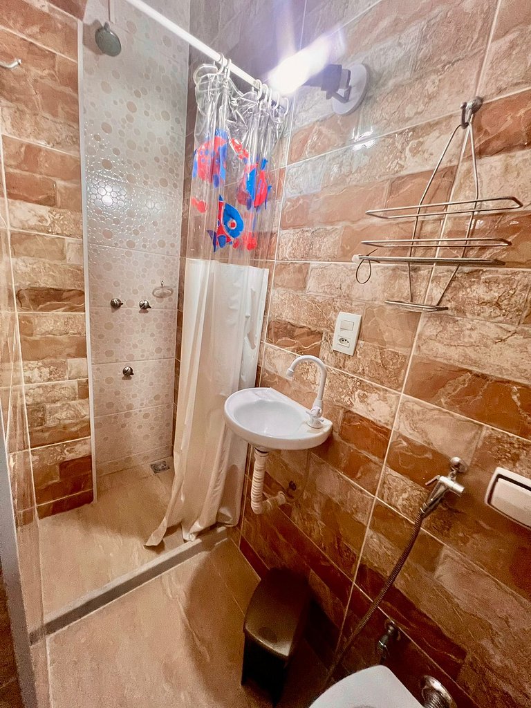 2 Quartos 8 Pessoas a 3 minutos da Praia - DF411009