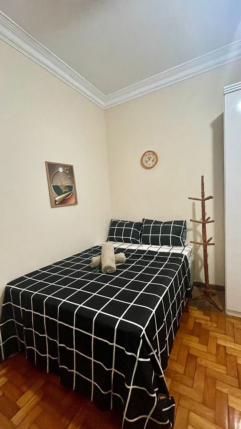 2 Quartos 8 Pessoas a 3 minutos da Praia