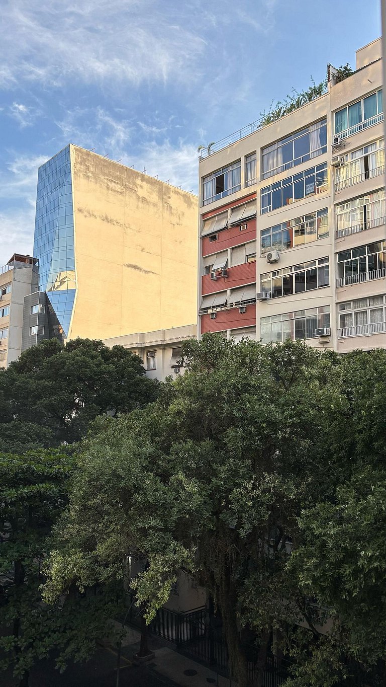 Loft Moderno Versátil a 7 Minutos Praia