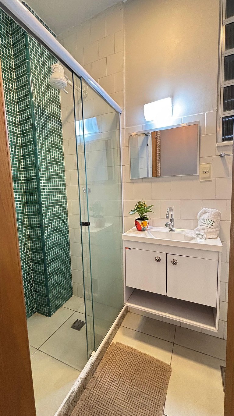 Conforto na Quadra da Praia Posto 5 - NSC11371102