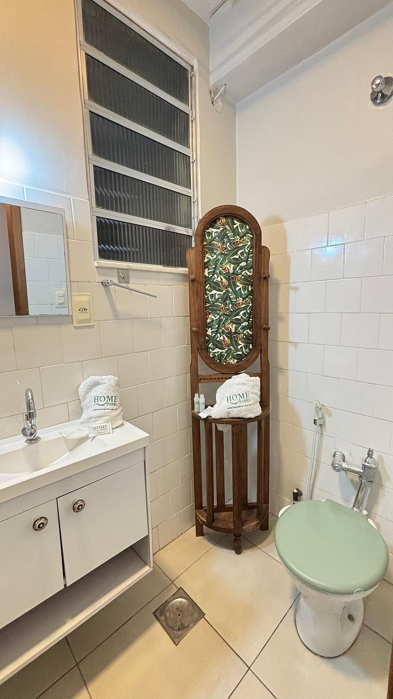 Conforto na Quadra da Praia Posto 5 - NSC11371102