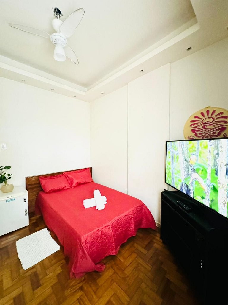 2 Quartos a 300 Metros da Praia Posto 4 LM129-105