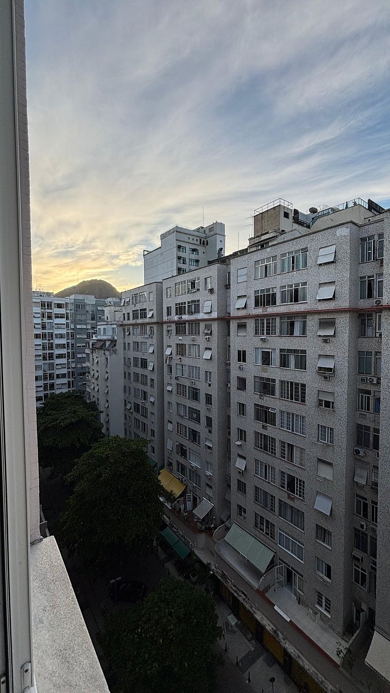 Próximo ao Copacabana Palace e a Praia
