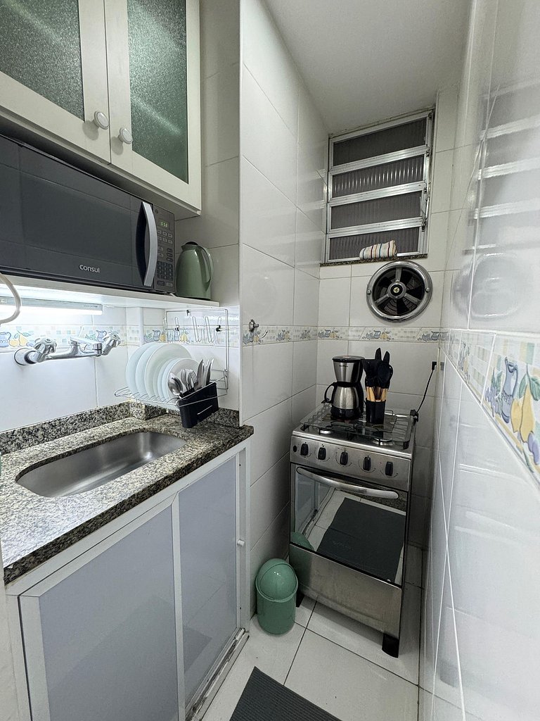 Conforto na Quadra da Praia Posto 5 NSC1137-1203