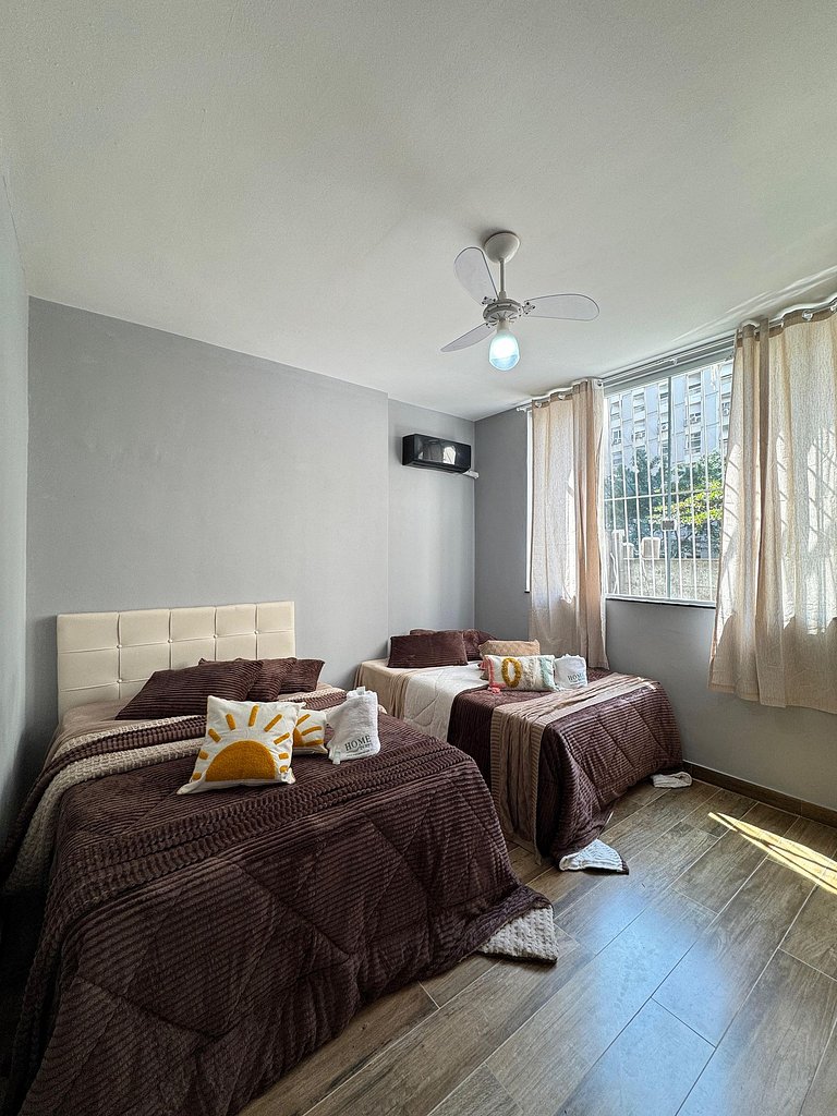 A 1 quarda da Praia Com Conforto - NSC1141305