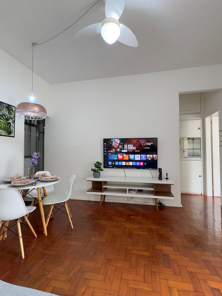 Exclusividade 50 metros da Praia Posto 6 - ZY02I