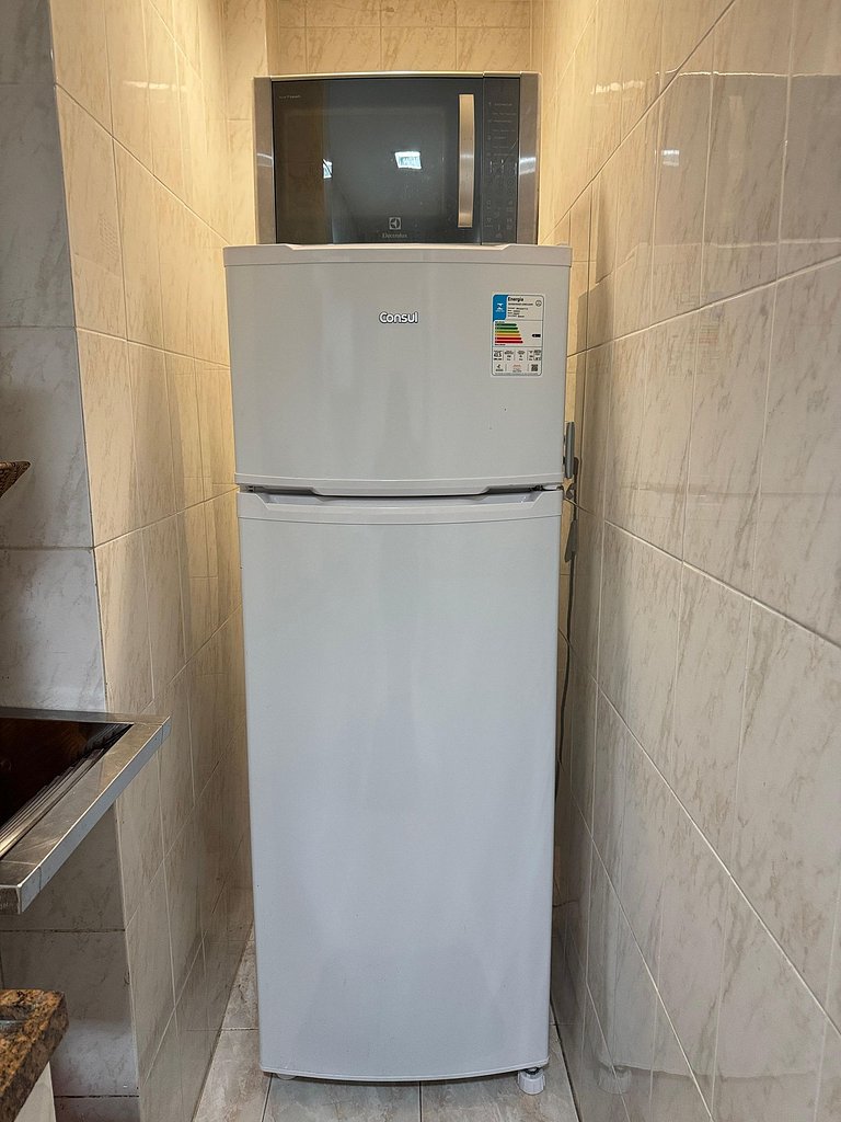2 Quartos a 300 Metros da Praia Posto 4