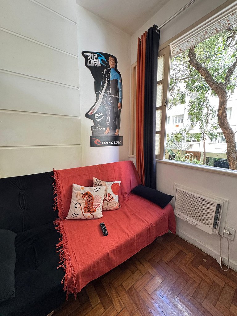 2 Quartos a 300 Metros da Praia Posto 4