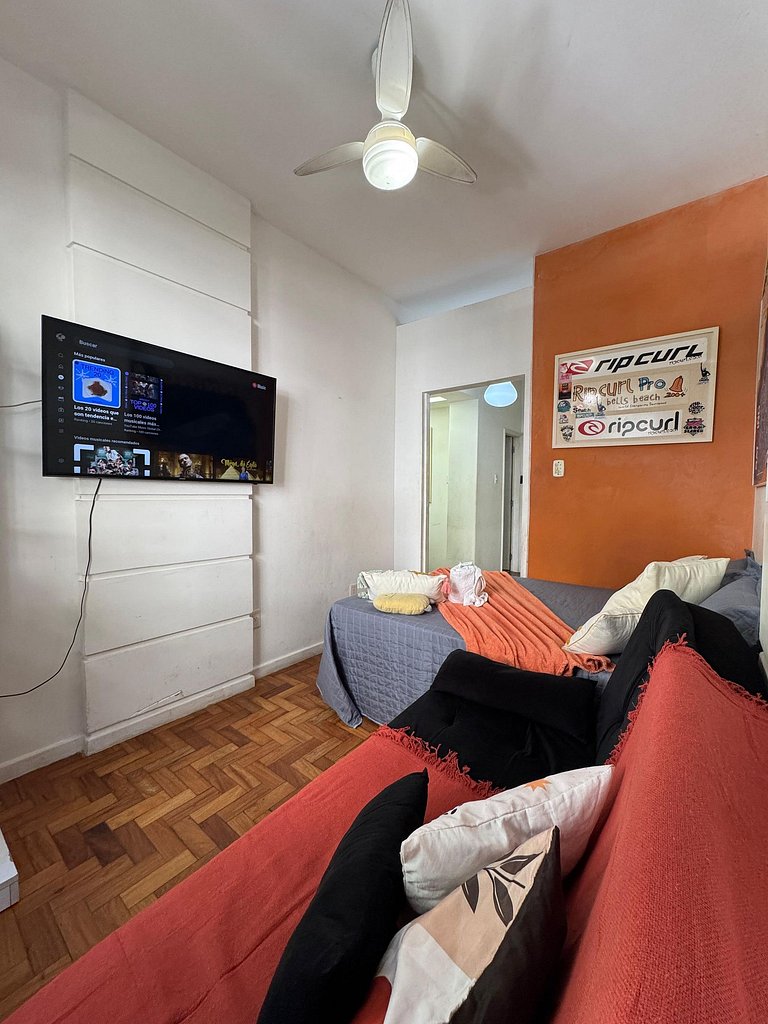 2 Quartos a 300 Metros da Praia Posto 4