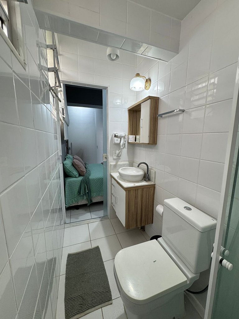 Na Quadra da Praia com 2 Suites