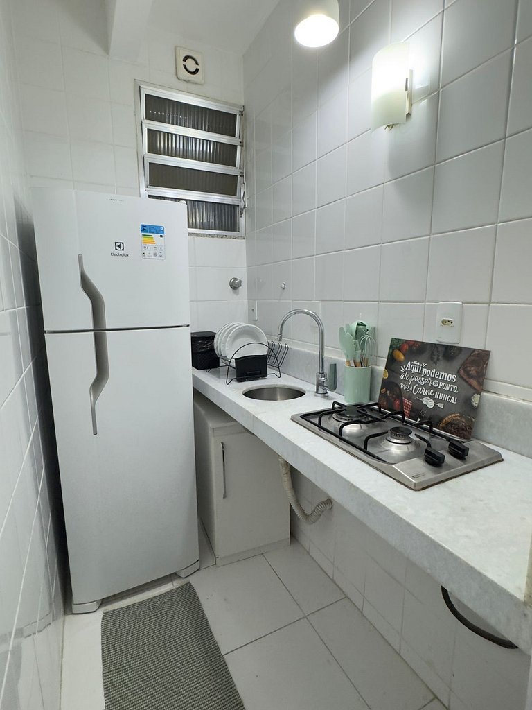 Na Quadra da Praia com 2 Suites