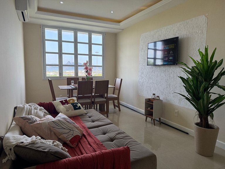 Vista Mar 2 Quartos 2 Banheiros na Gloria AS232-8