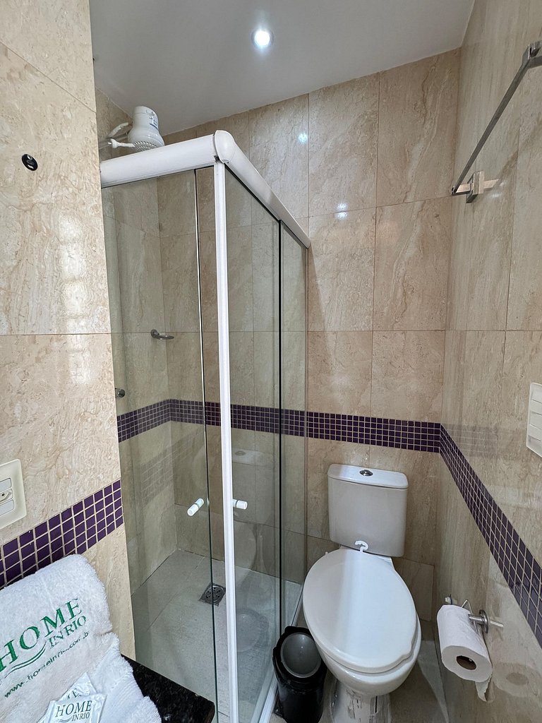 Vista Mar 2 Quartos 2 Banheiros na Gloria AS232-8