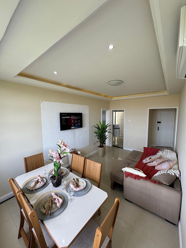 Vista Mar 2 Quartos 2 Banheiros na Gloria AS232-8