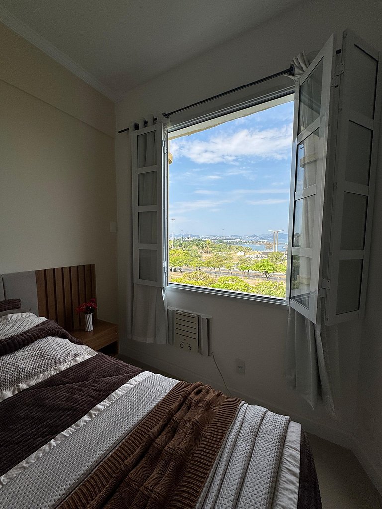 Vista Mar 2 Quartos 2 Banheiros na Gloria AS232-8