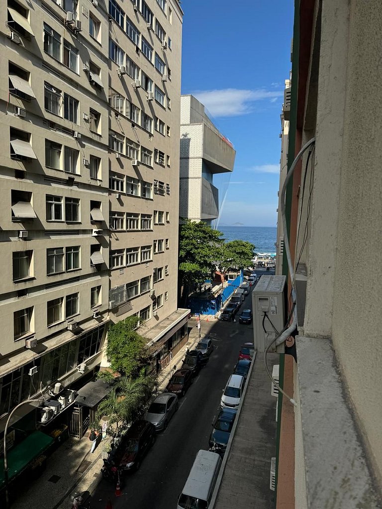 Loft com Vista Lateral Mar Posto 5 DU91-502