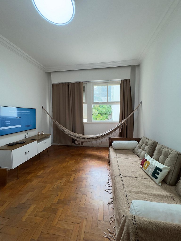 Amplo Com 2 Quartos ao Lado do Metrô BC577-602