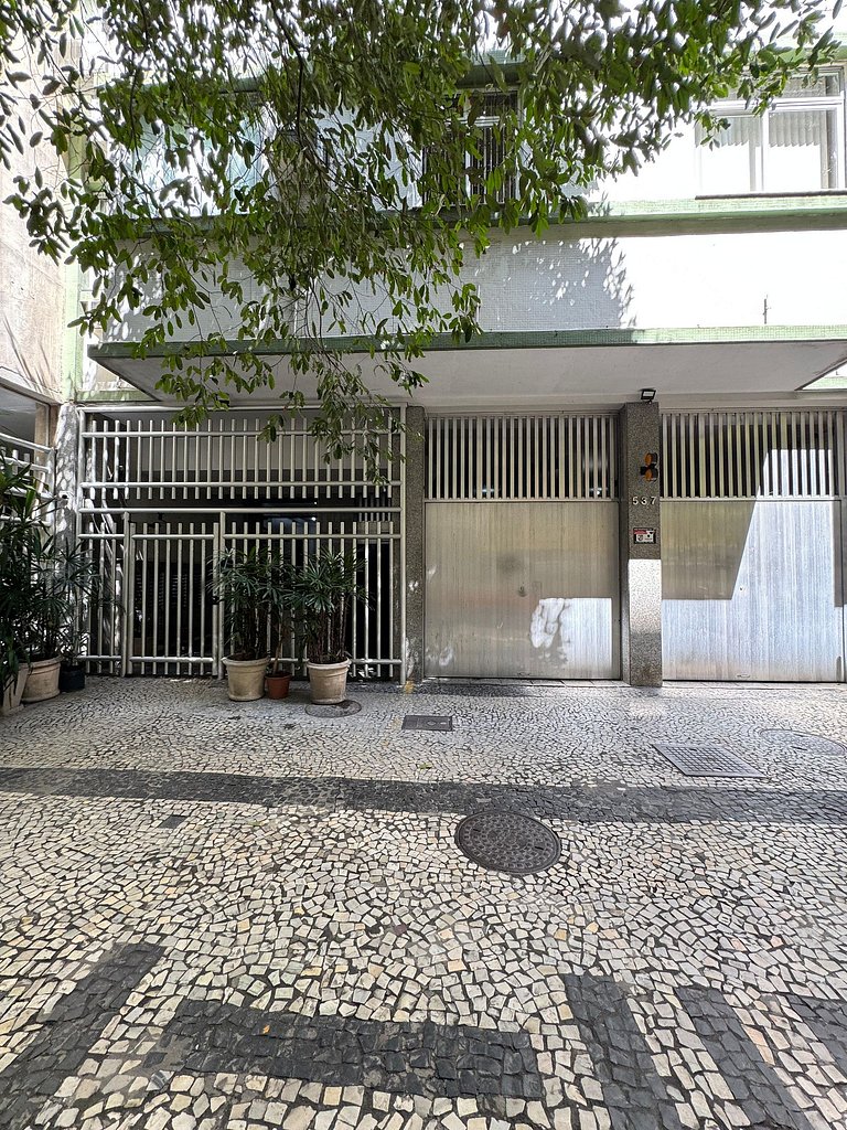 Conforto Próximo ao Metrô e Praia BC537-402