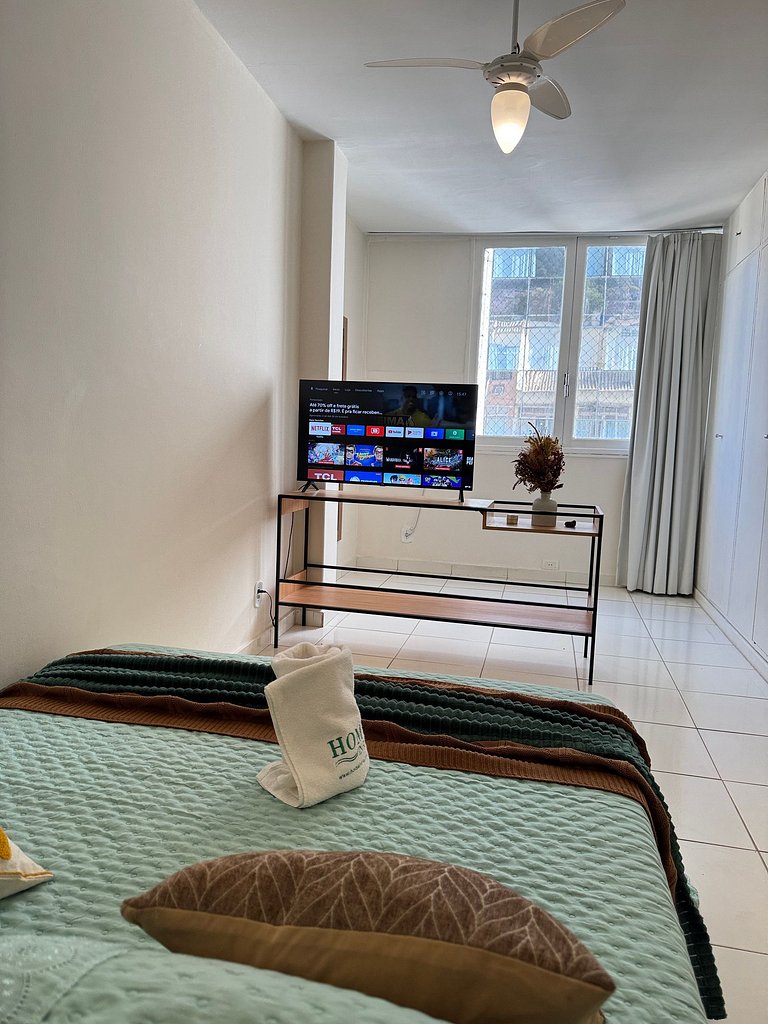 Espaçoso com 2 quartos 3 Minutos da Praia