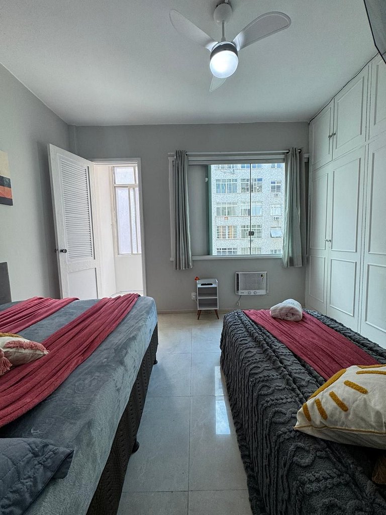 A 3 Minutos da Praia Posto 2 CM13-603