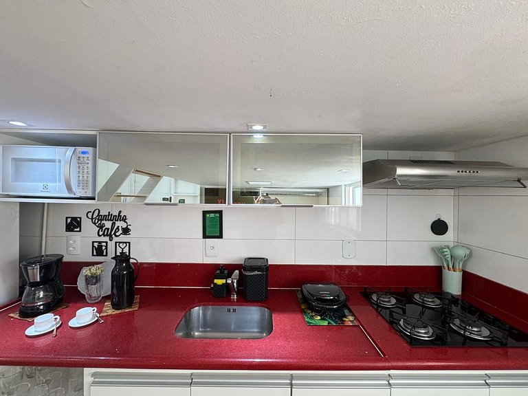 Estúdio Com Mesanino 2 minutos da Praia 236-306