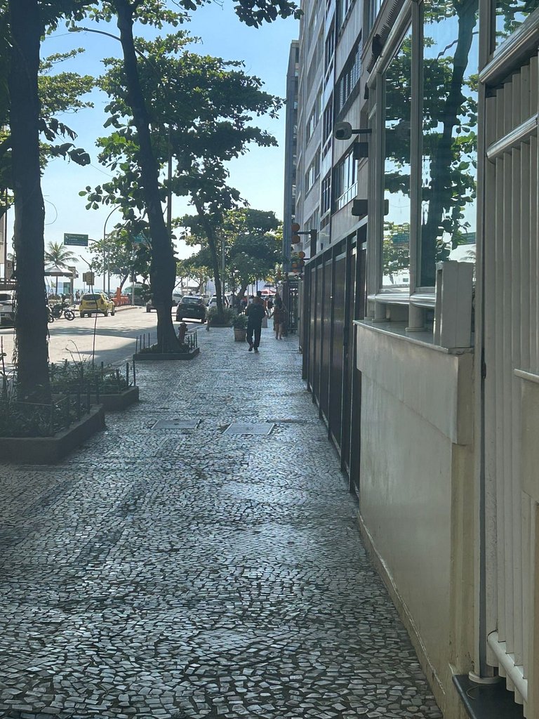 Estúdio com mezanino 2 minutos da Praia