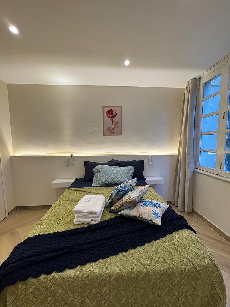 2 Quartos Vista Mar na Praça Paris Gloria 232-403