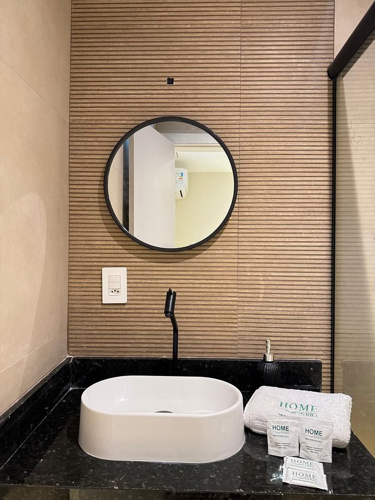 2 Quartos Vista Mar na Praça Paris Gloria 232-403