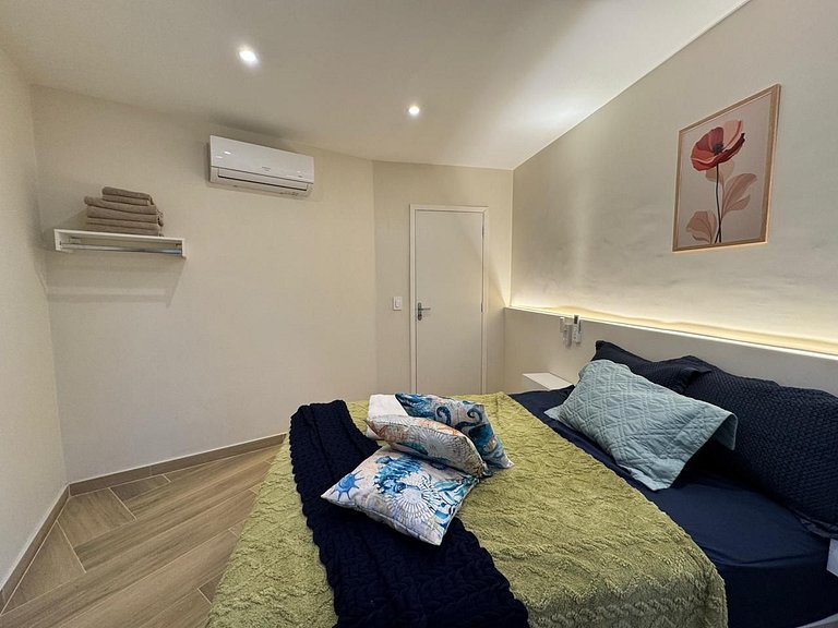 2 Quartos Vista Mar na Praça Paris Gloria 232-403