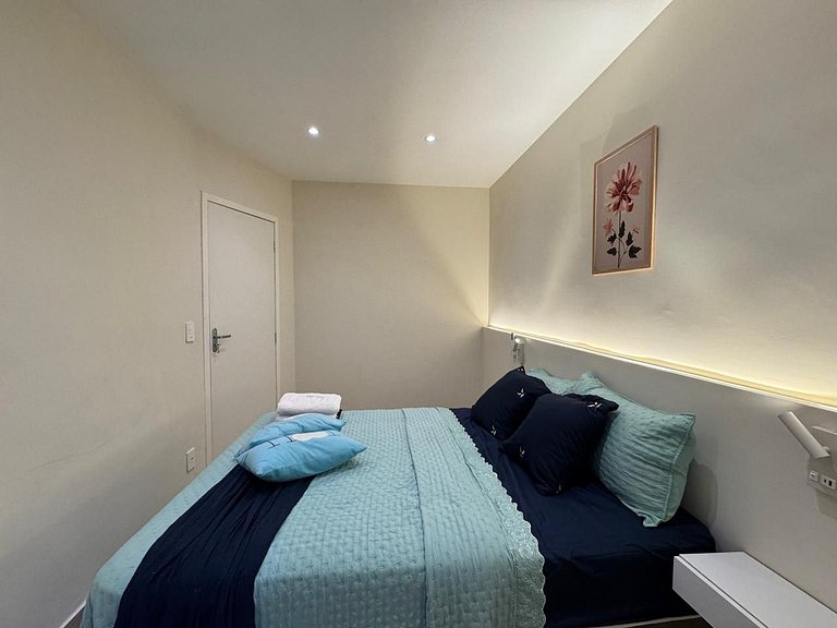 2 Quartos Vista Mar na Praça Paris Gloria 232-403