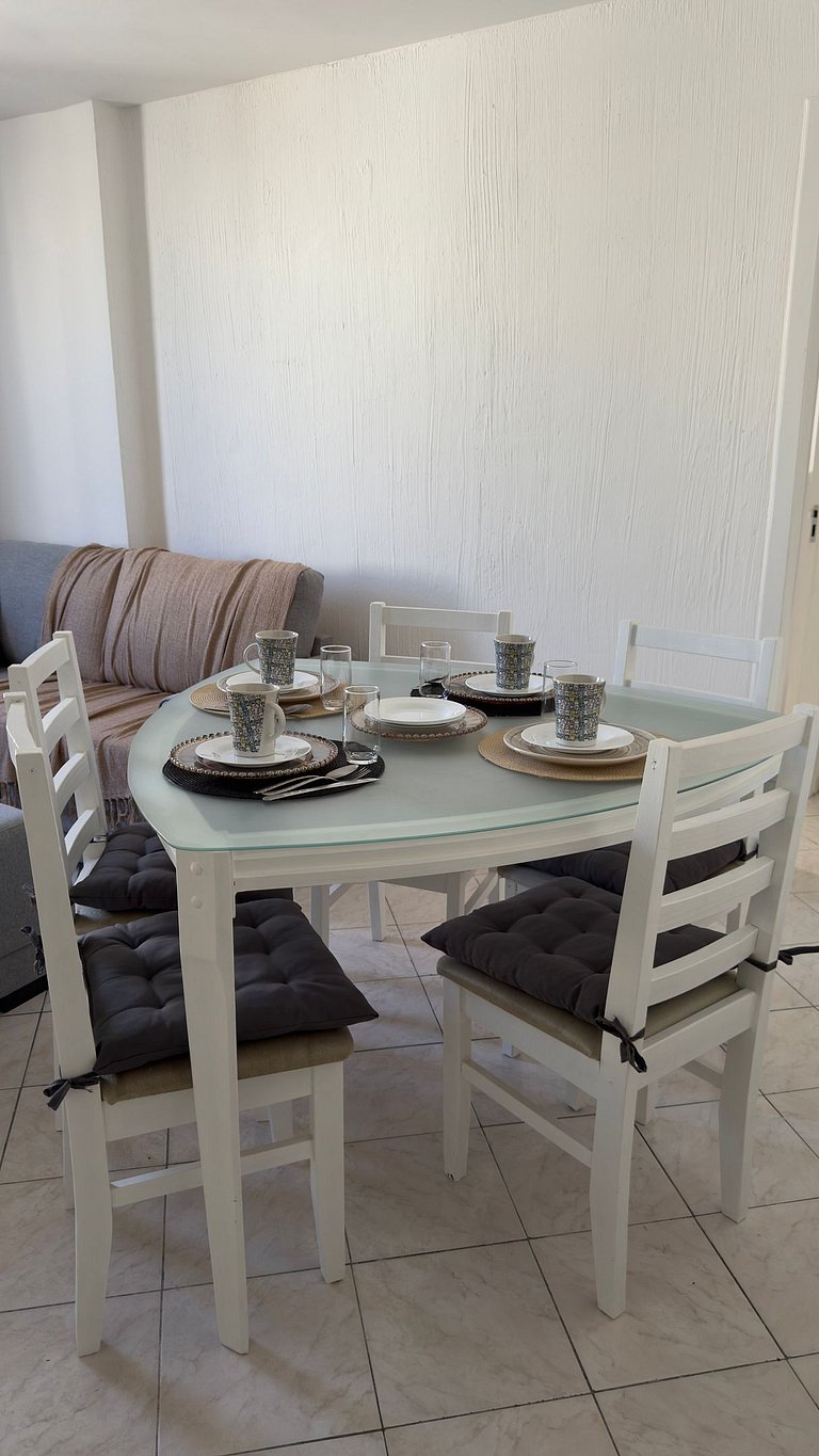 3 Quartos 1 Suíte a 4 Minutos da Praia NSC945-801