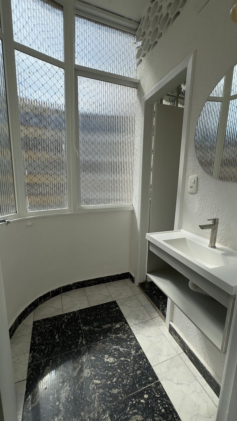 3 Quartos 1 Suíte a 4 Minutos da Praia NSC945-801