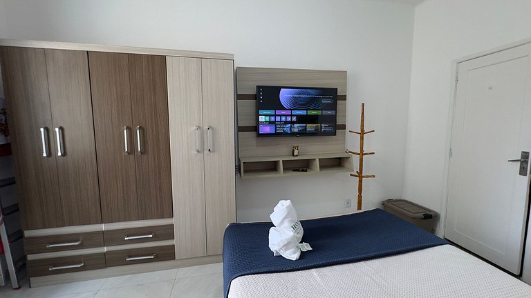 Estrutura Completa com 1 Suíte e Praia