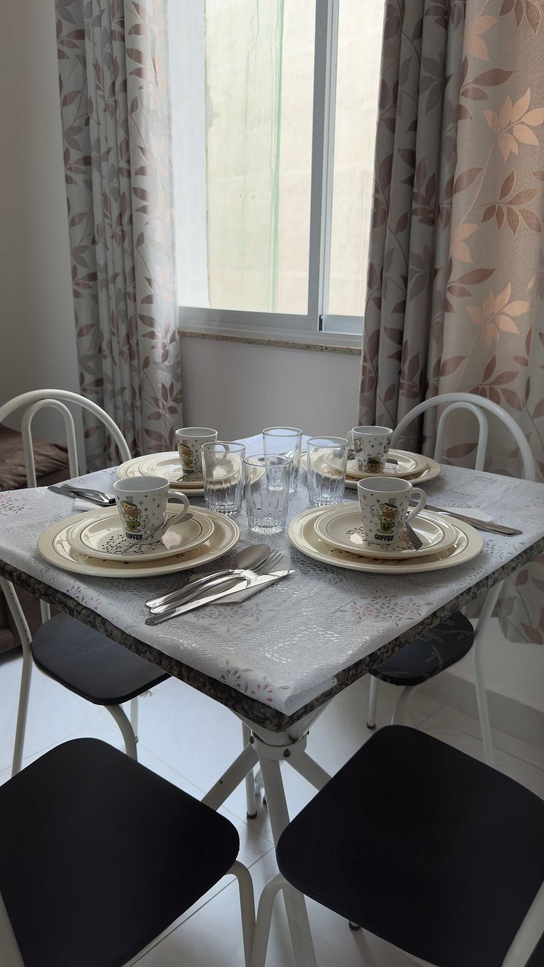 Estrutura Completa com 1 Suíte e Praia NSC1032-913