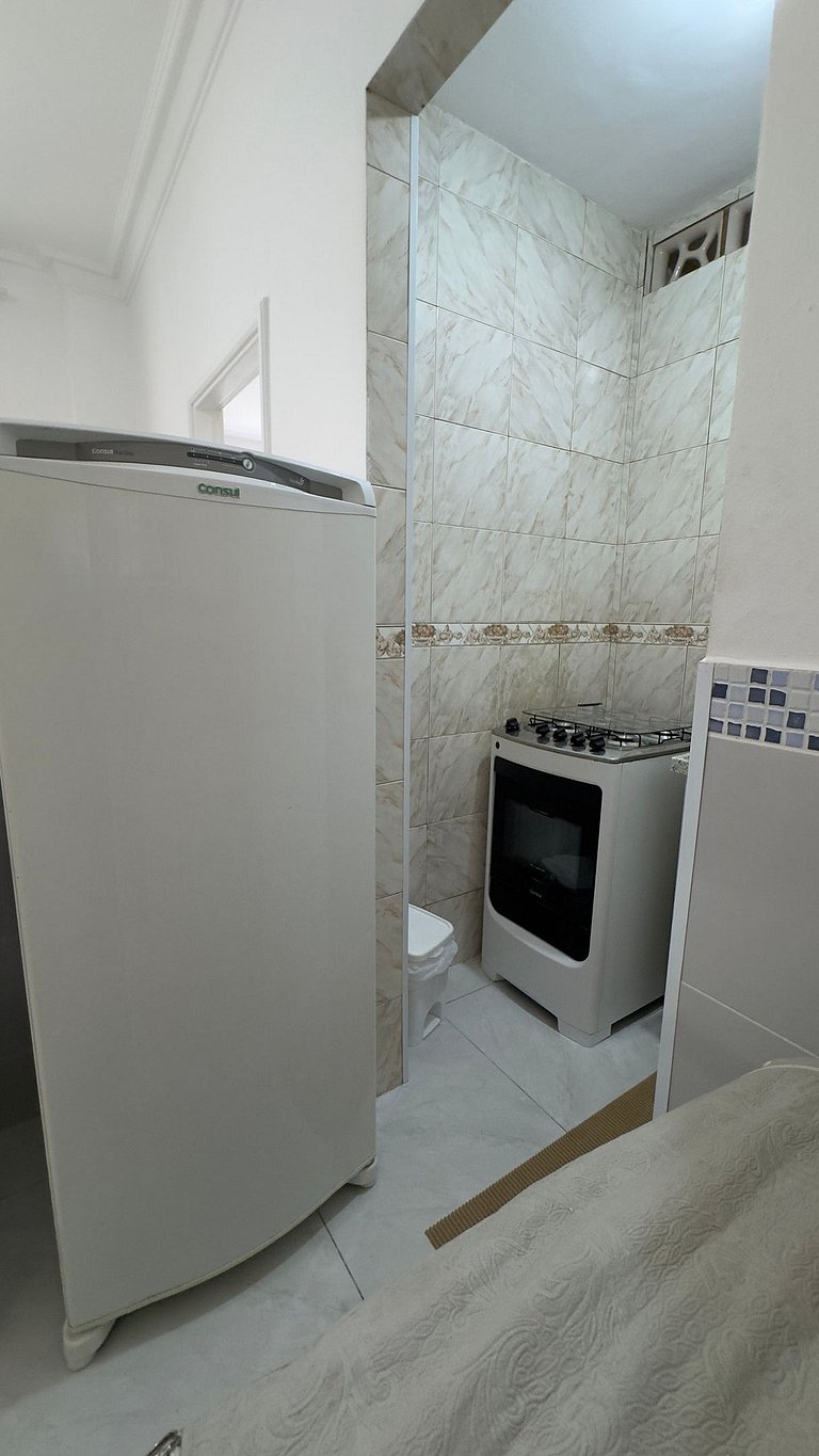 Estrutura Completa com 1 Suíte e Praia