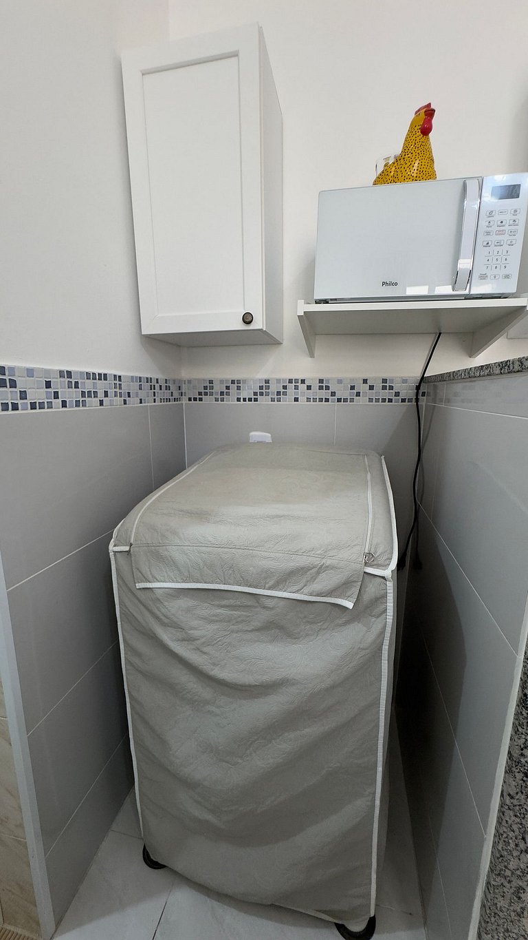 Estrutura Completa com 1 Suíte e Praia