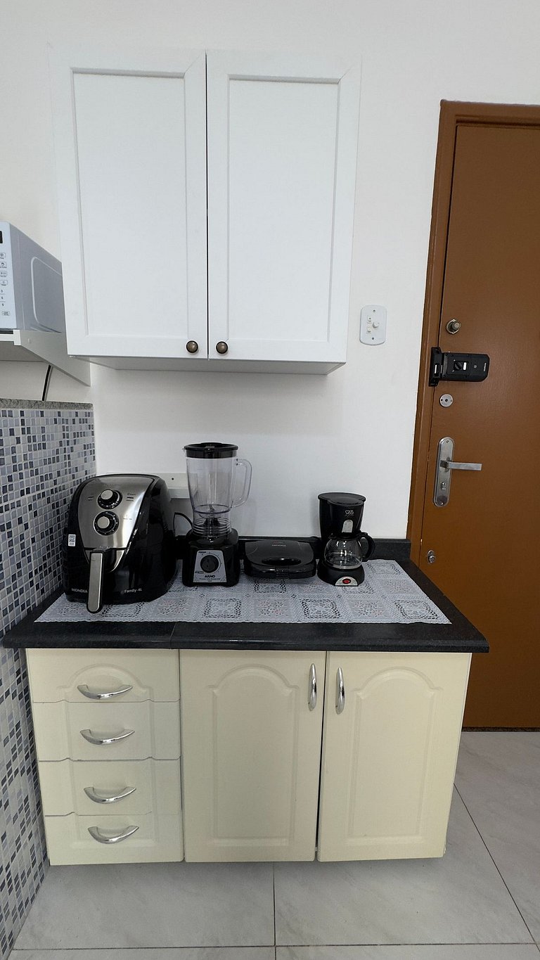 Estrutura Completa com 1 Suíte e Praia NSC1032-913