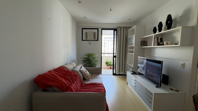 Flat com Piscina, Sauna e Academia PL99-507