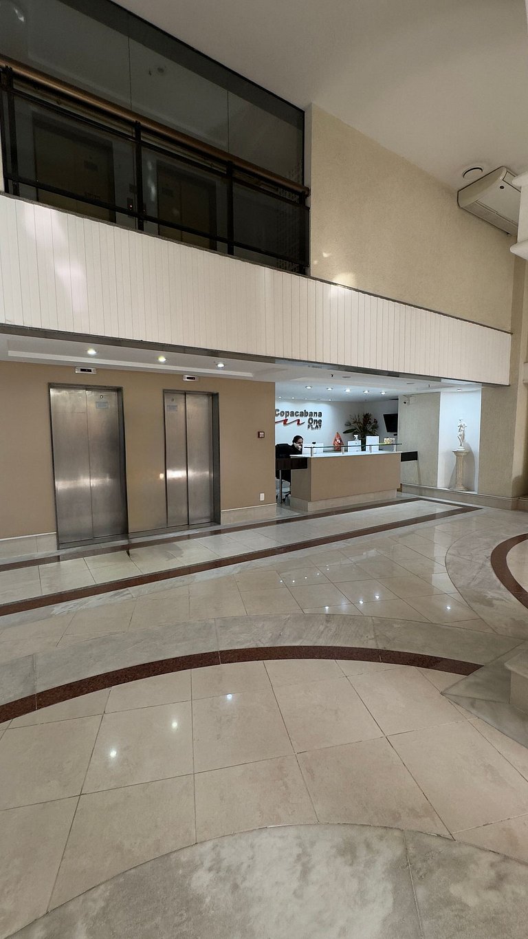 Flat com Piscina, Sauna e Academia PL99-507