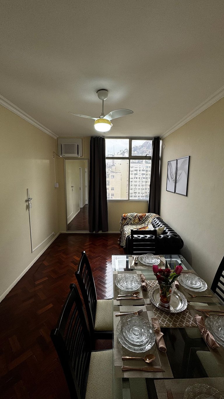 Amplo com 2 quartos e Estacionamento BI94-402