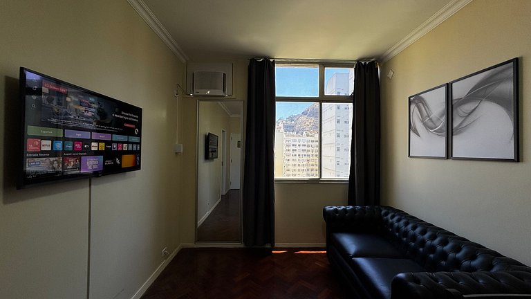 Amplo com 2 quartos e Estacionamento BI94-402